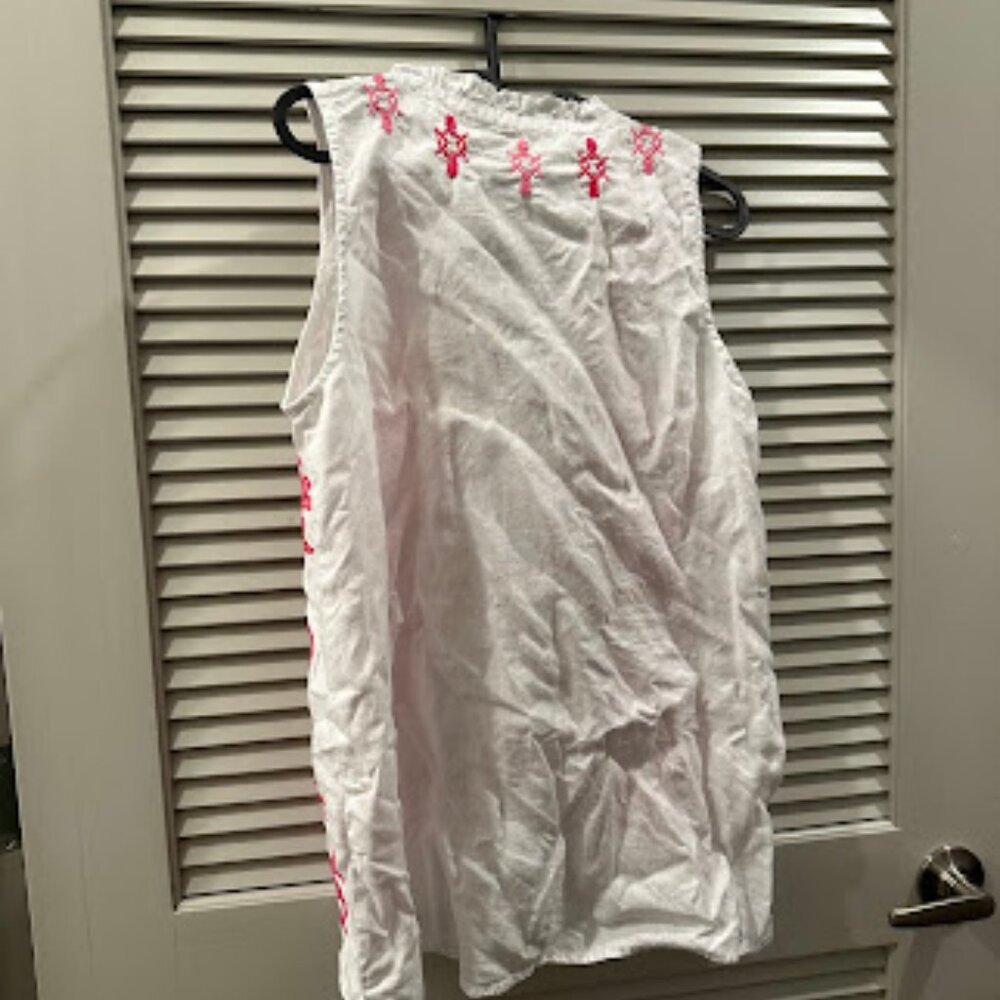 LINEN RUFFLE NECK TANK - Picture 2 of 2